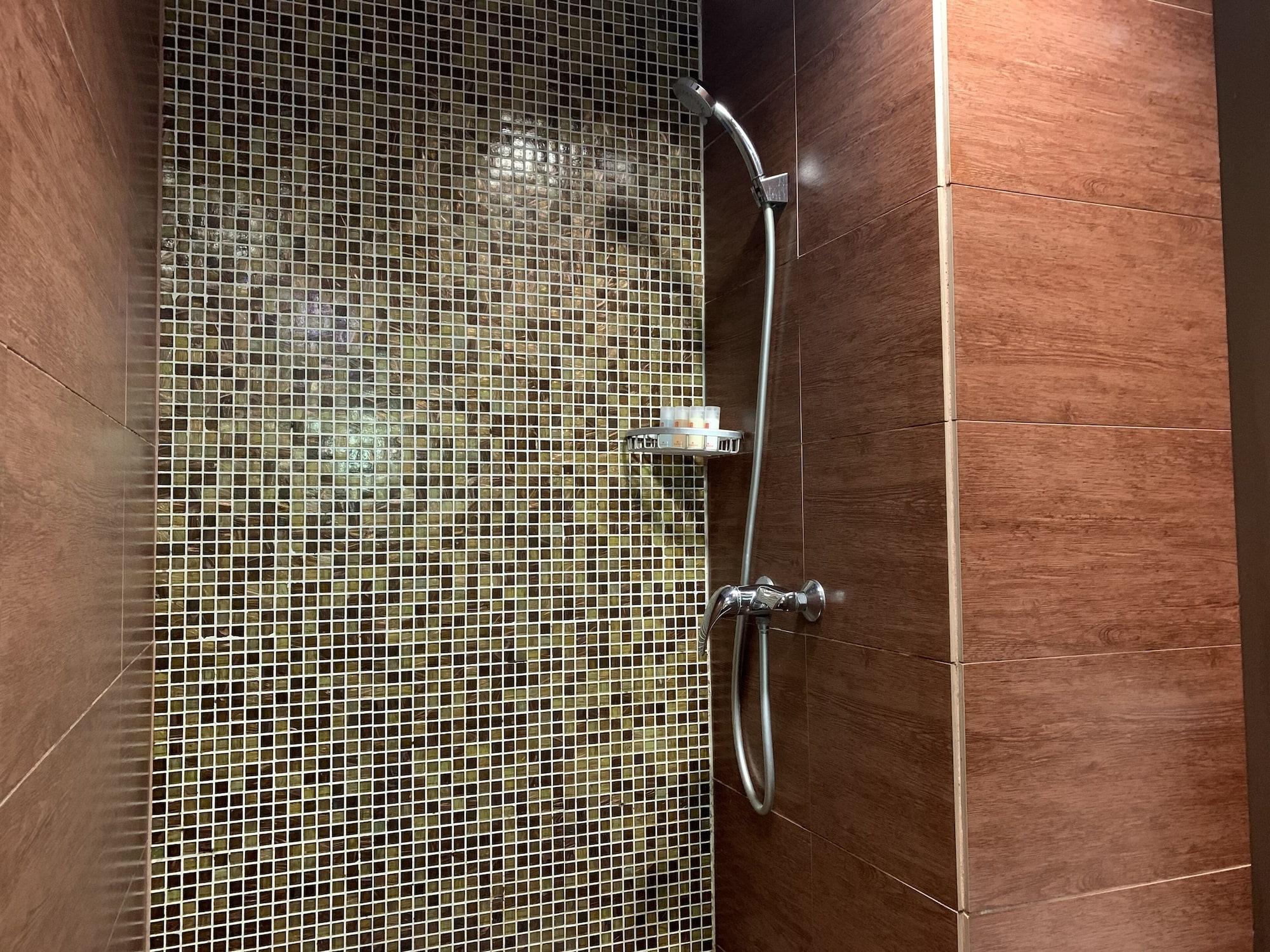 Ramada Grand Tsim Sha Tsui Hotel Hong Kong Luaran gambar