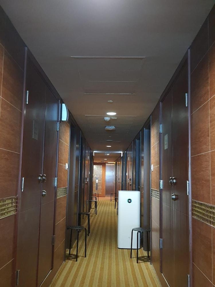 Ramada Grand Tsim Sha Tsui Hotel Hong Kong Luaran gambar