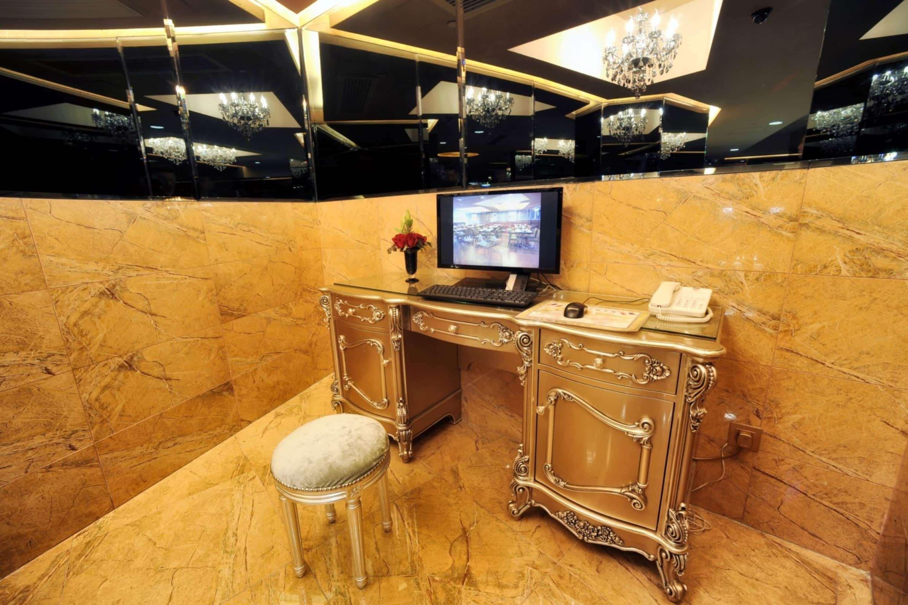 Ramada Grand Tsim Sha Tsui Hotel Hong Kong Luaran gambar